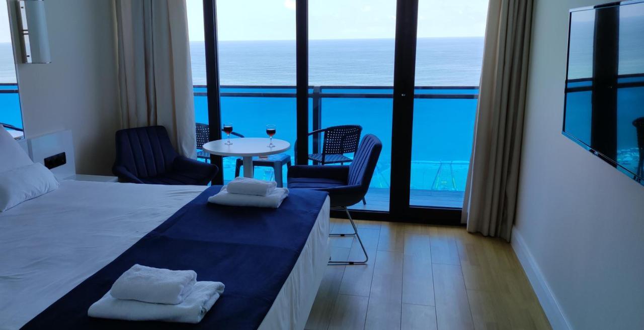 Only Front Sea View, No Side View, Wonderful Panorama, High Floor, Location Guarantee Aparthotel Batumi Eksteriør bilde