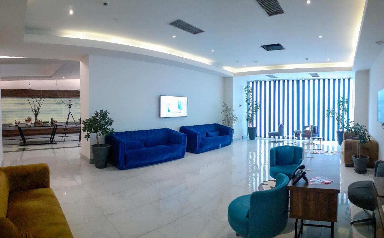 Only Front Sea View, No Side View, Wonderful Panorama, High Floor, Location Guarantee Aparthotel Batumi Eksteriør bilde