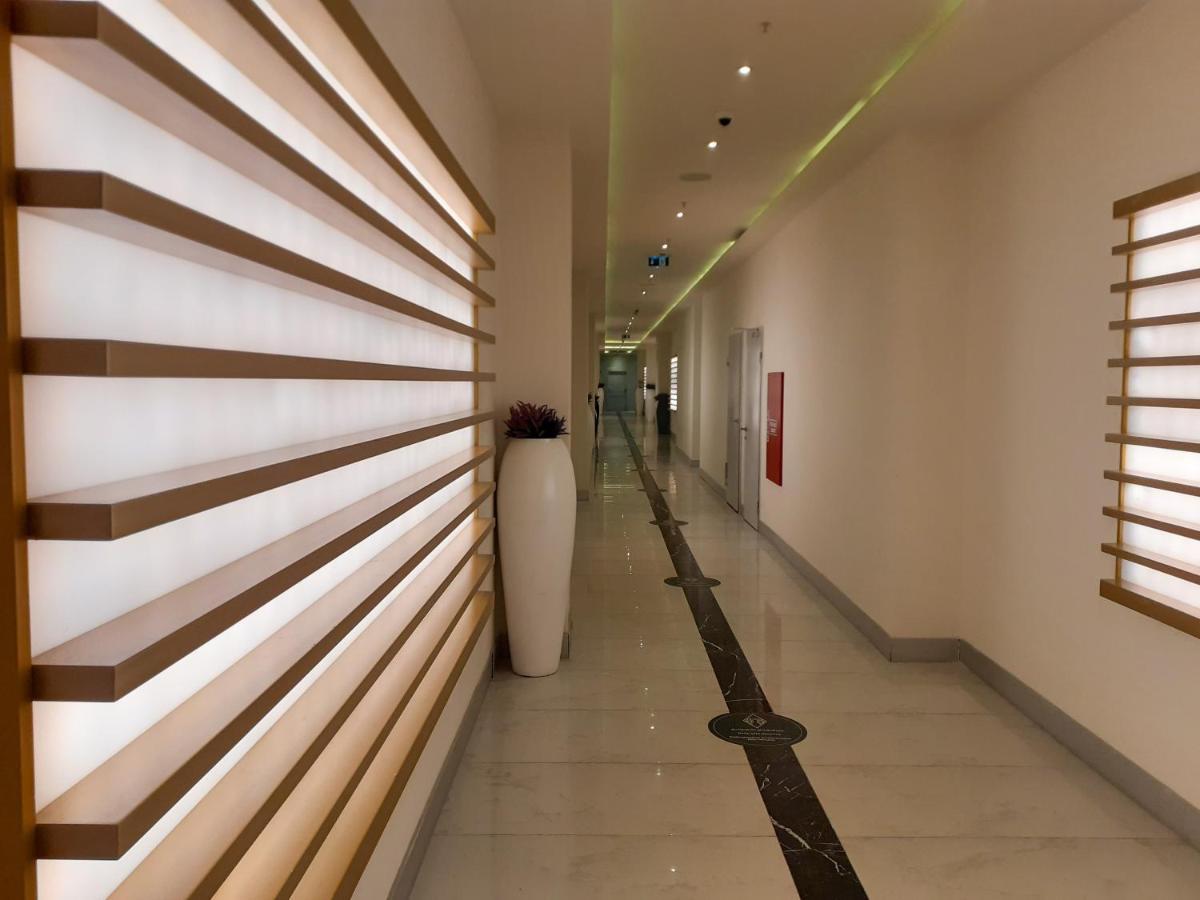 Only Front Sea View, No Side View, Wonderful Panorama, High Floor, Location Guarantee Aparthotel Batumi Eksteriør bilde